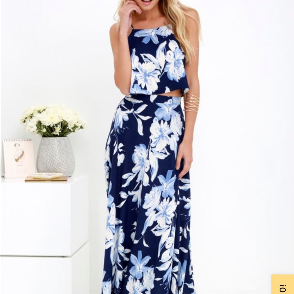 Lulu’s Navy and White Maxi Skirt Set